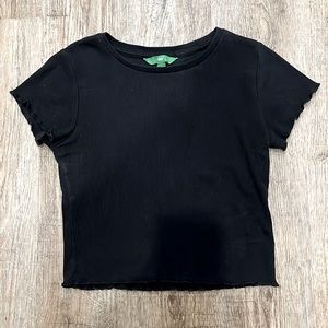 black ribbed short sleeve tshirt